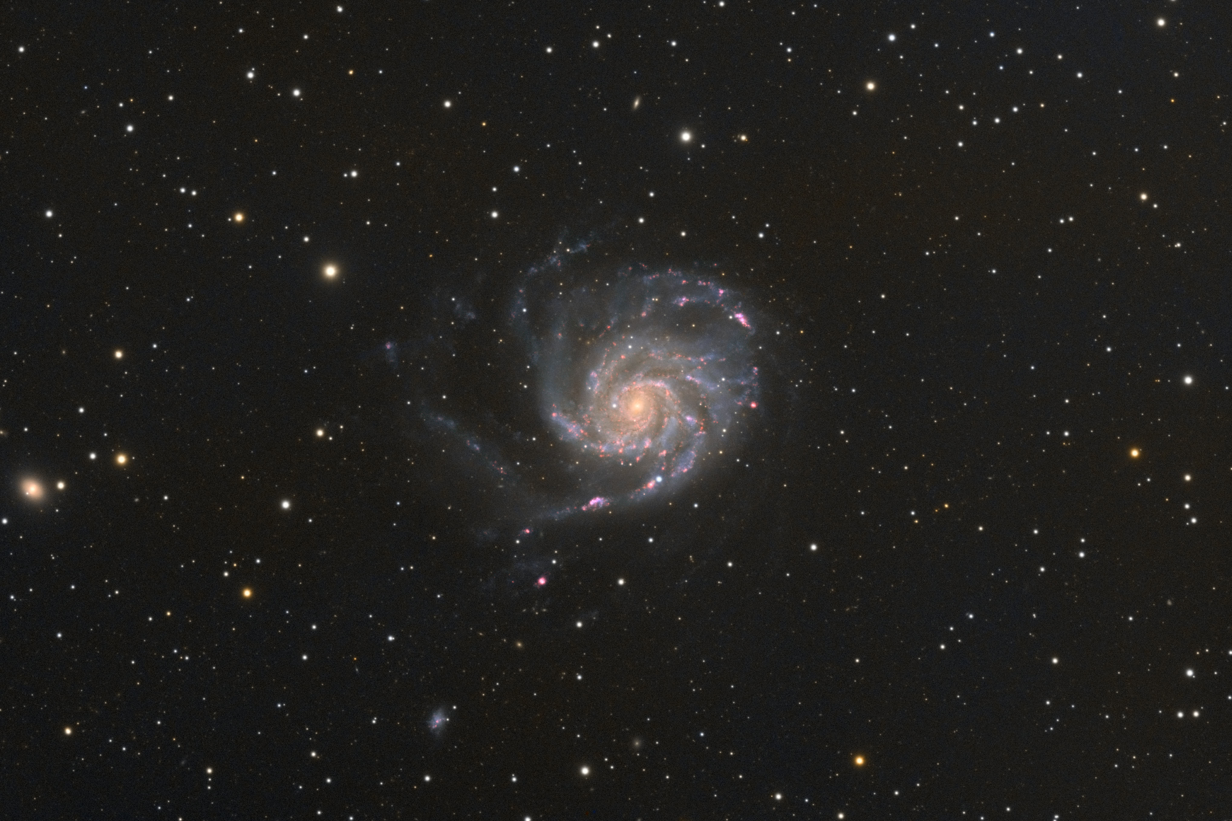 M101LRGBHa2mb.jpg