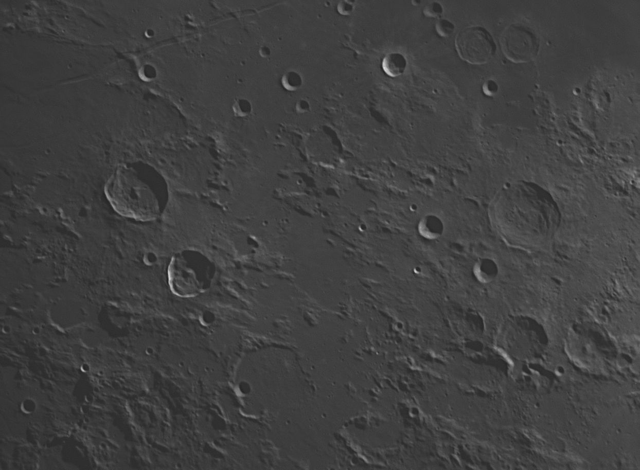 2023-05-27-1542_9-R-L-Moon_lapl5_ap1177.jpg