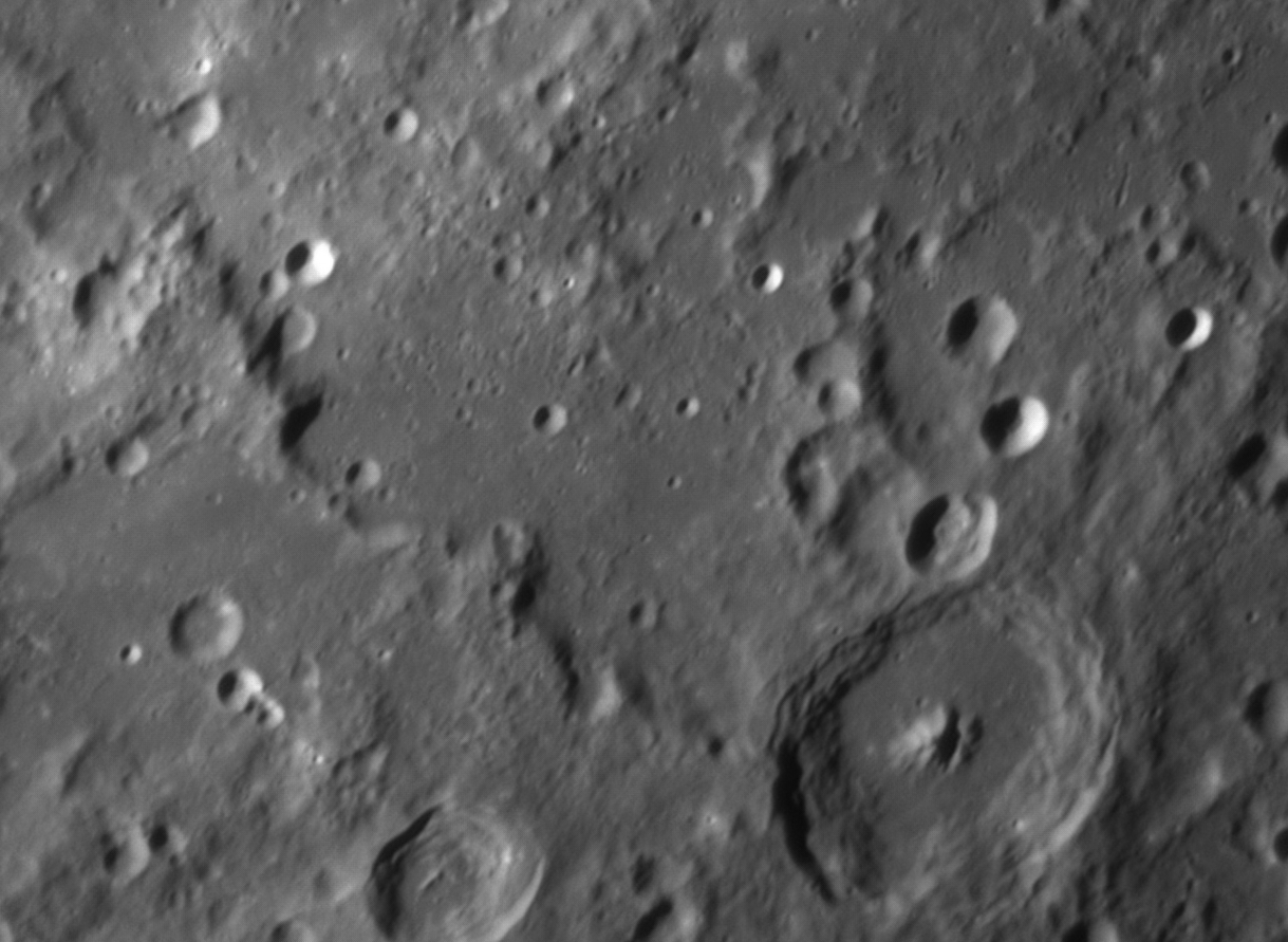 2023-10-02-2059_8-R-L-Moon_lapl5_ap1128 3.png