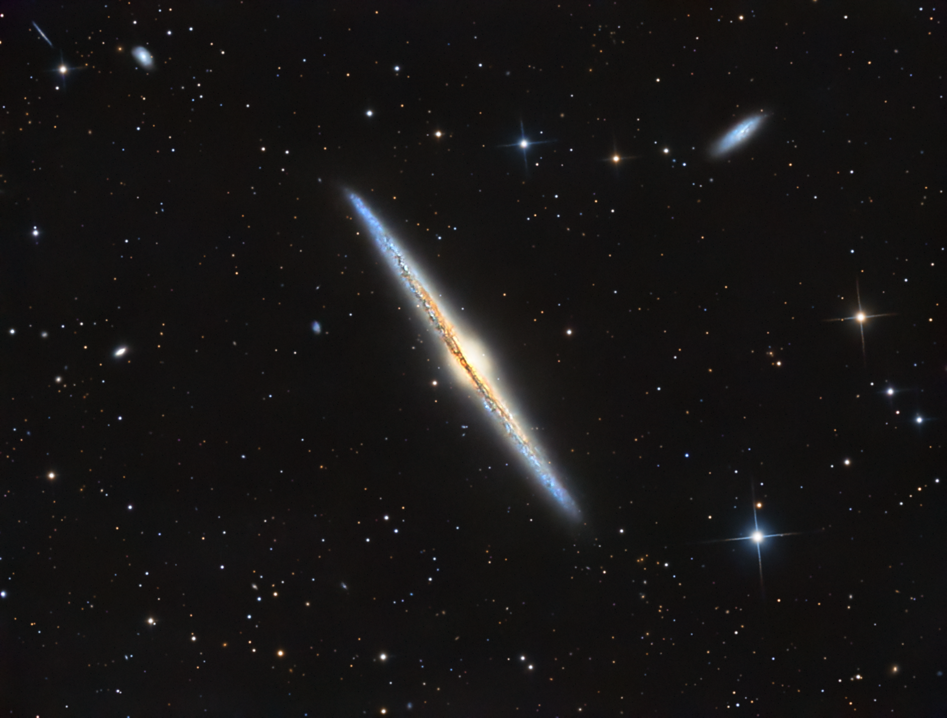 NGC 4565_Space Needle_new processing Af.png