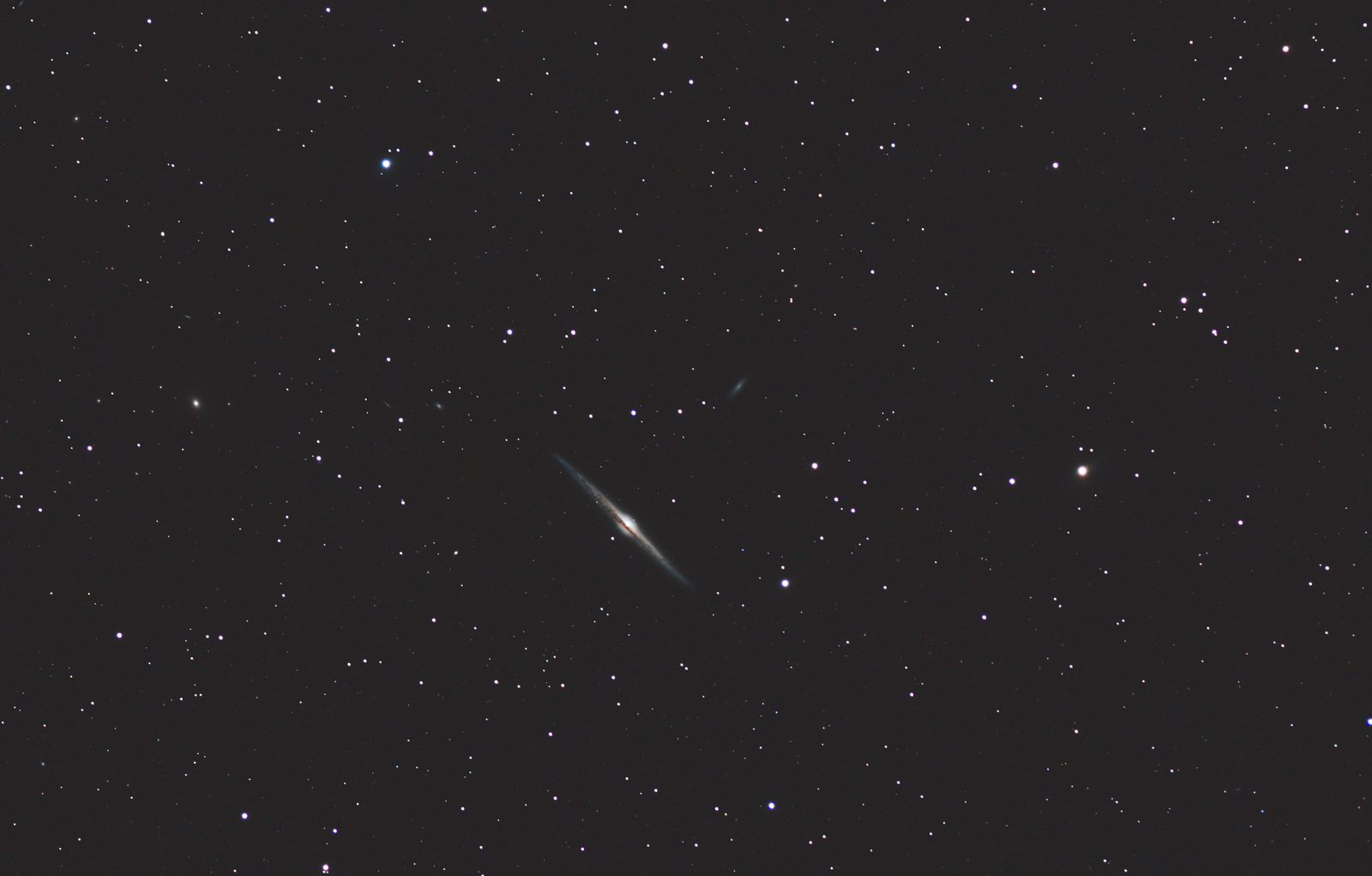 ngc4565_1600[1].jpg