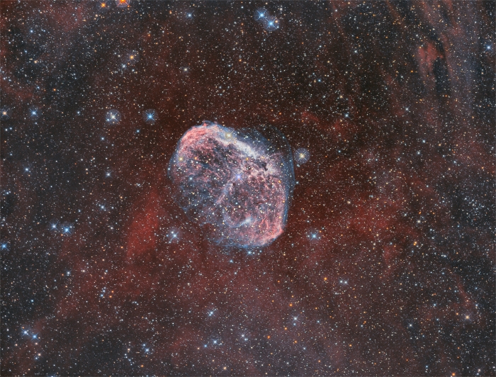NGC6888_RGB_HAOIII_v4_700pix_male.jpg