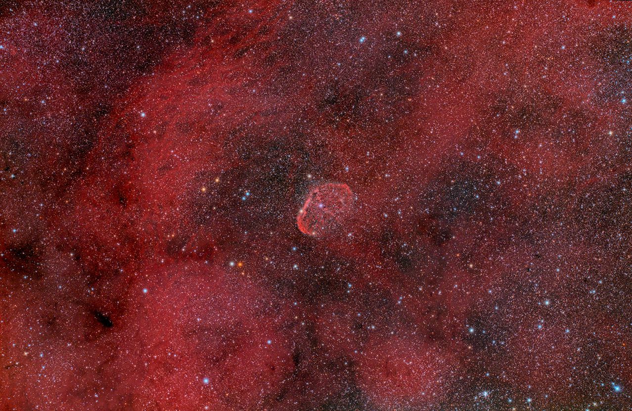 ngc6888-v.jpg