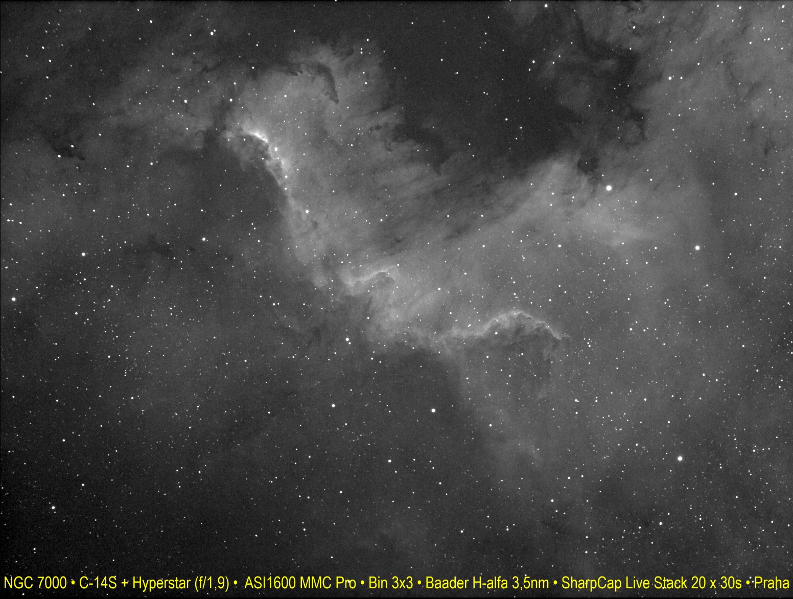 NGC7000-H-Alfa-3,5nm-20x30s-web.jpg