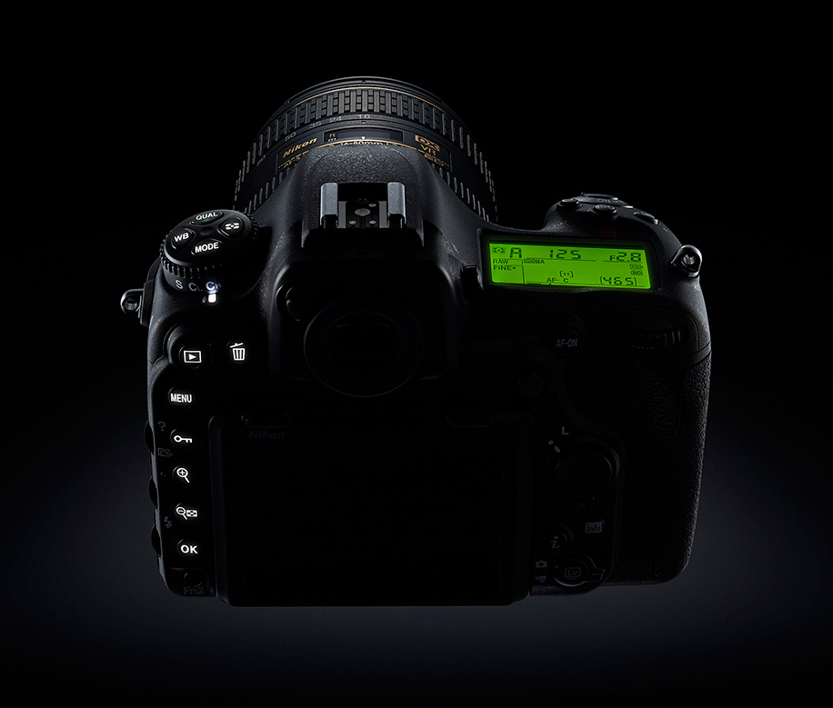 Nikon-D500-camera-night-lights.jpg
