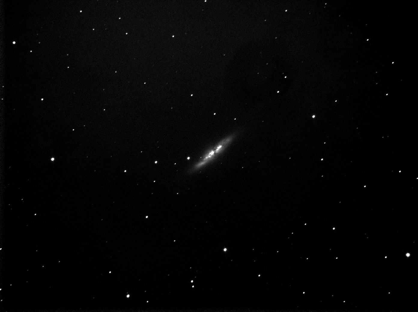 Cigar galaxy M82_7x30s.jpg