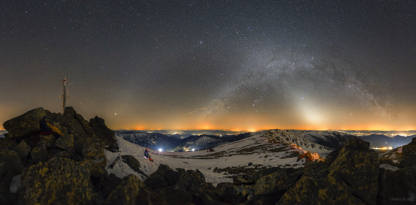 Zodiacal light Astrofotky.jpg