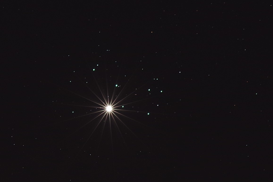 Pentax K70 + smc pentax DA 70 2.4 v modu astrotracer