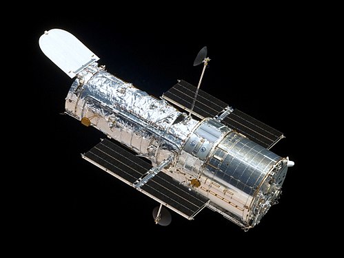 Hubble dalekohled.jpeg