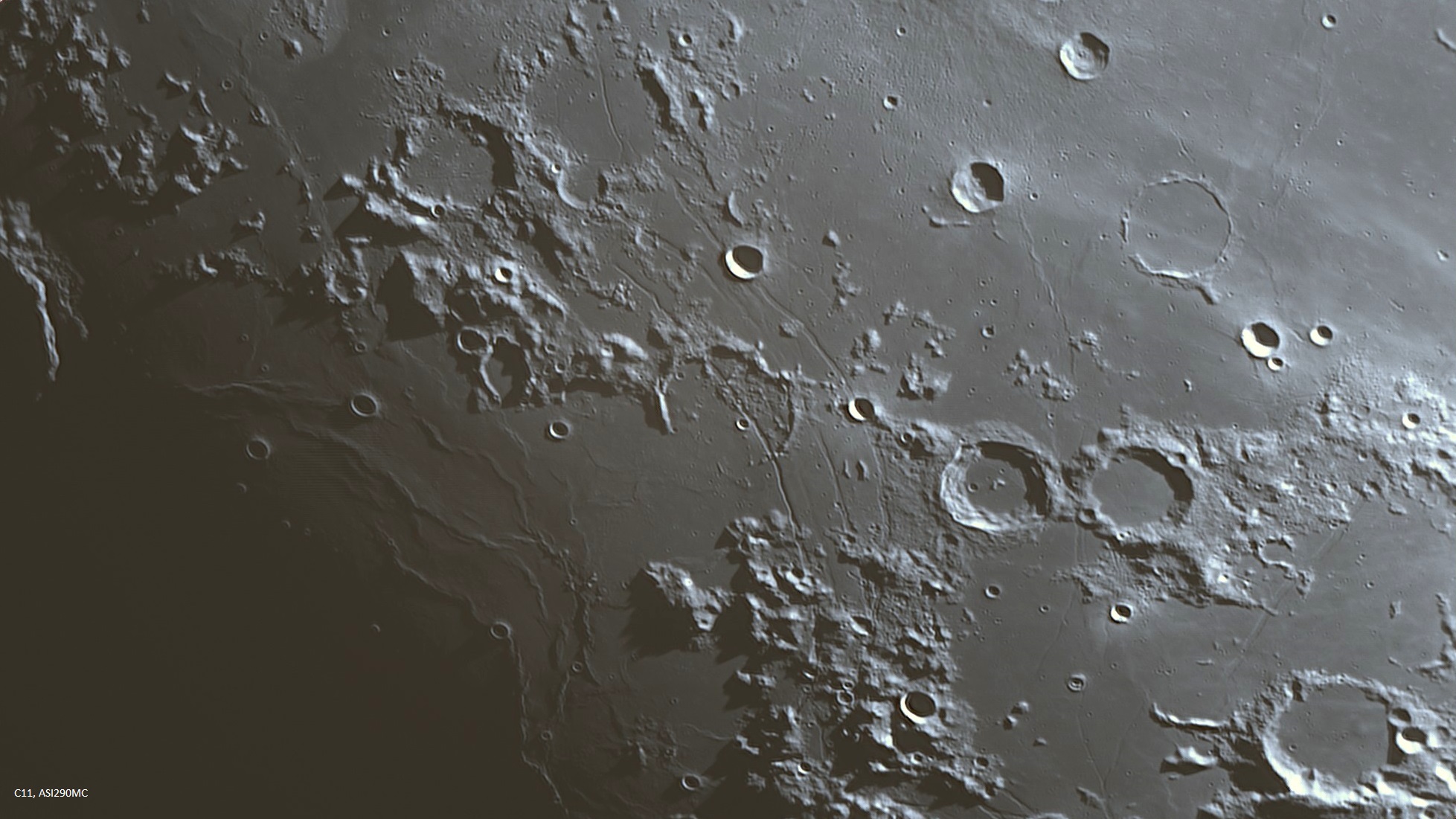 Moon 1.6.2020 C11.jpg