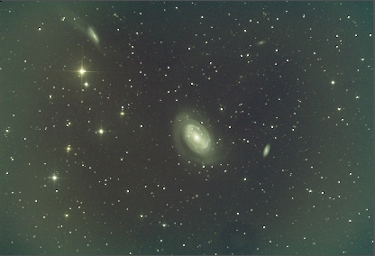 Ngc4725.jpg