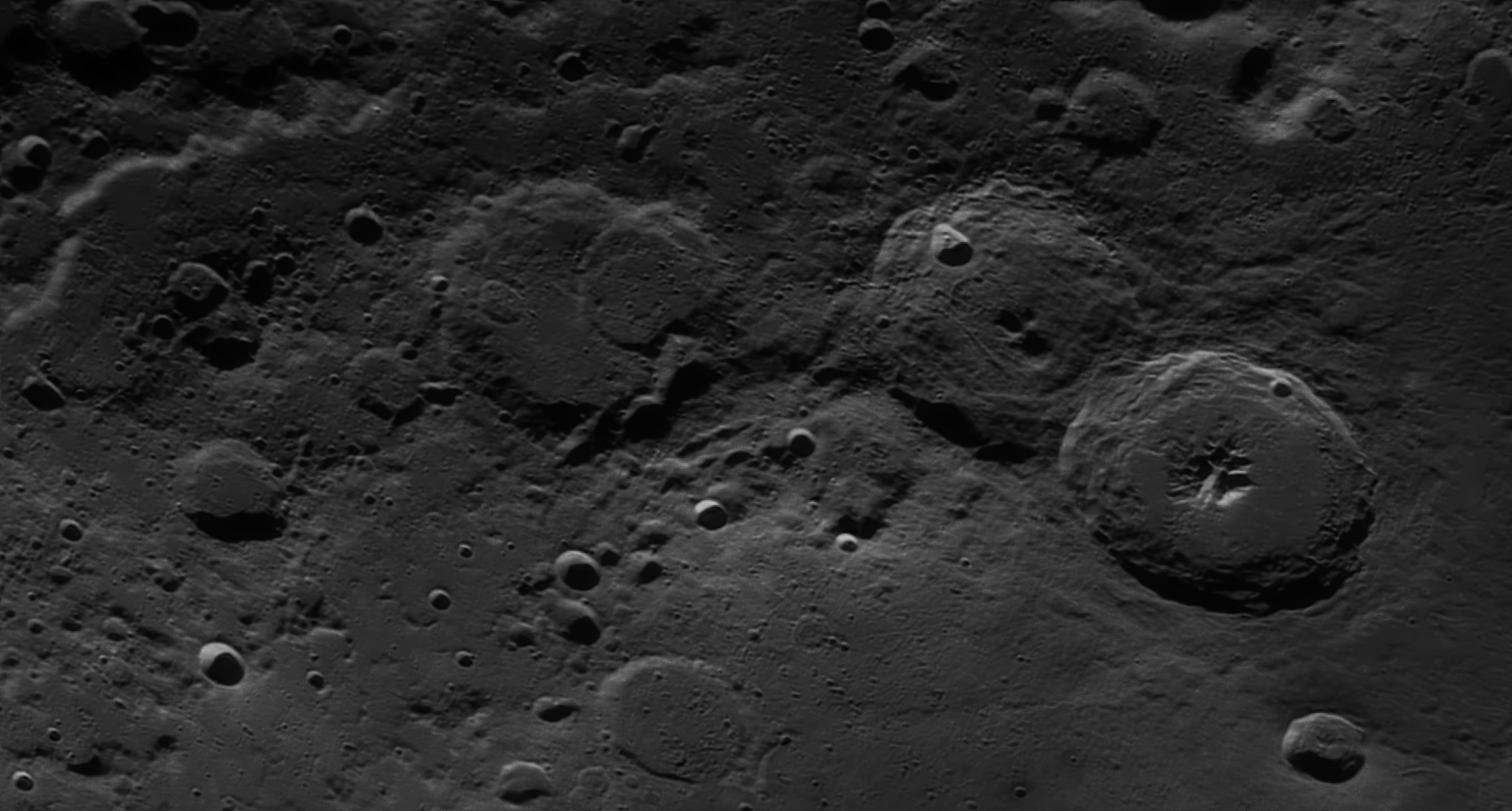 R_conv_2021-02-18-1636_9-Moon16bitA290bin1_g4_b3_ap128_x2.jpg