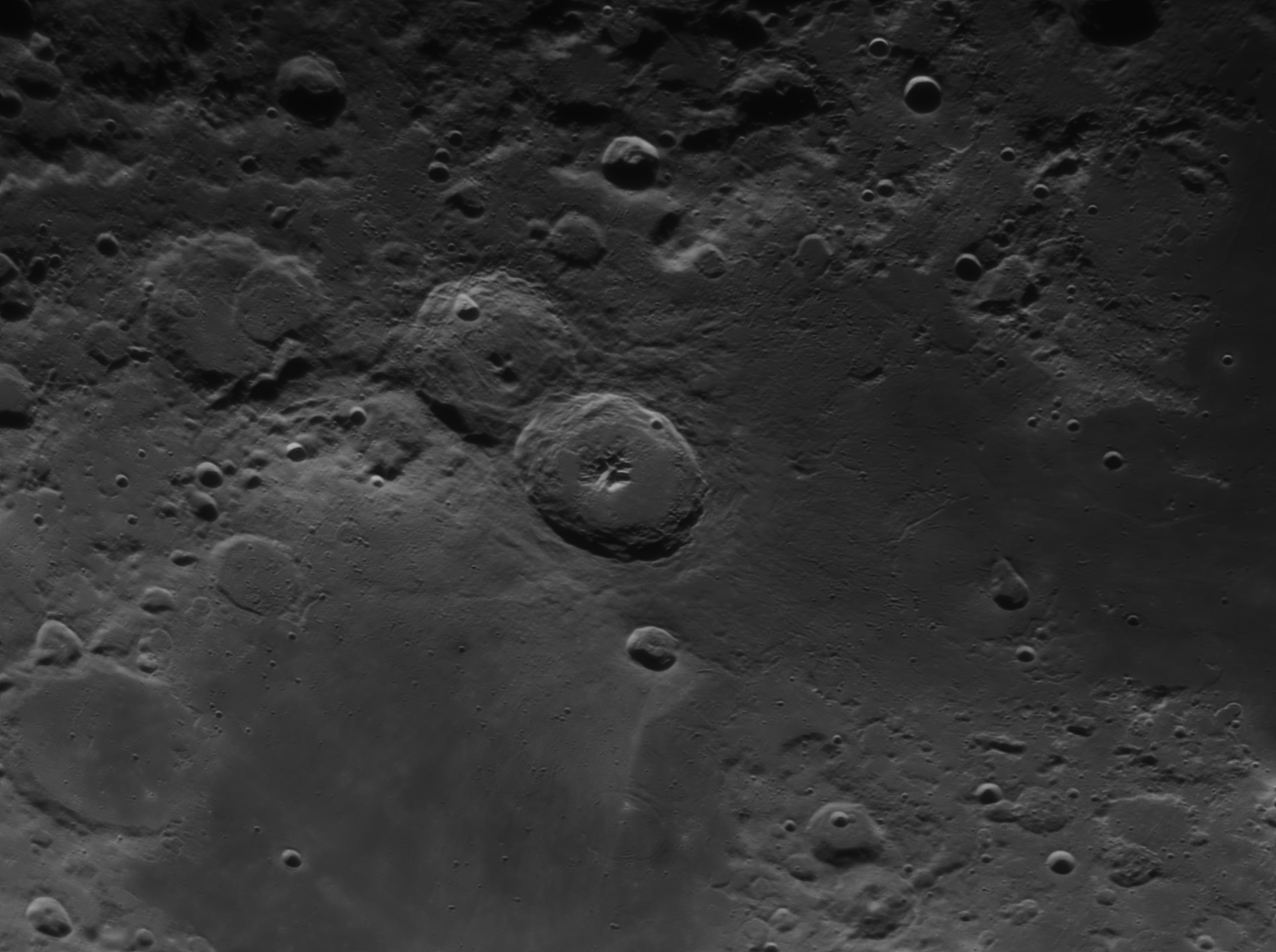 R_conv_2021-02-18-1705_3-Moon16bitA533bin1_g4_b3_ap1191_x3.jpg