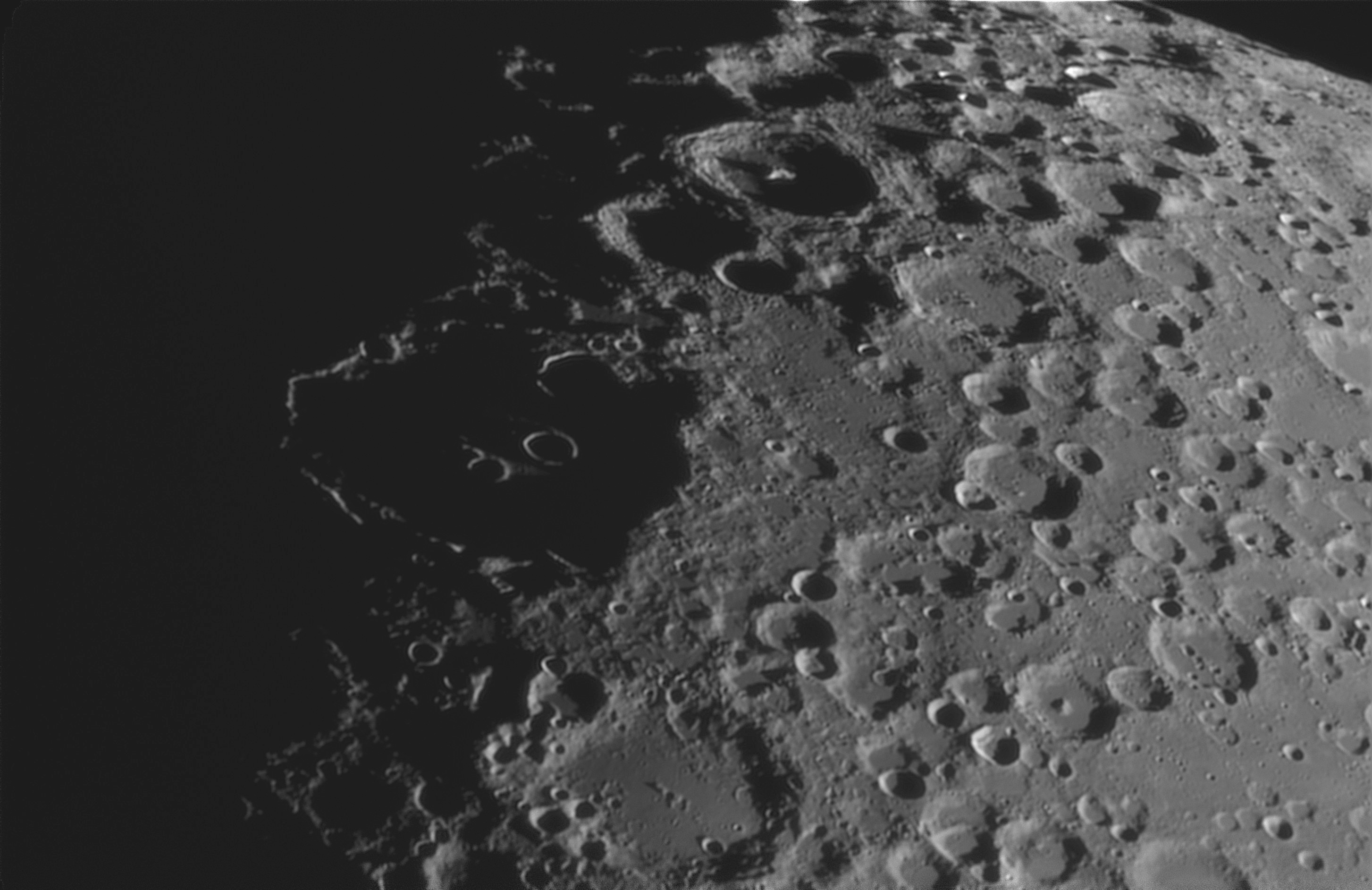 20210420_clavius.jpg