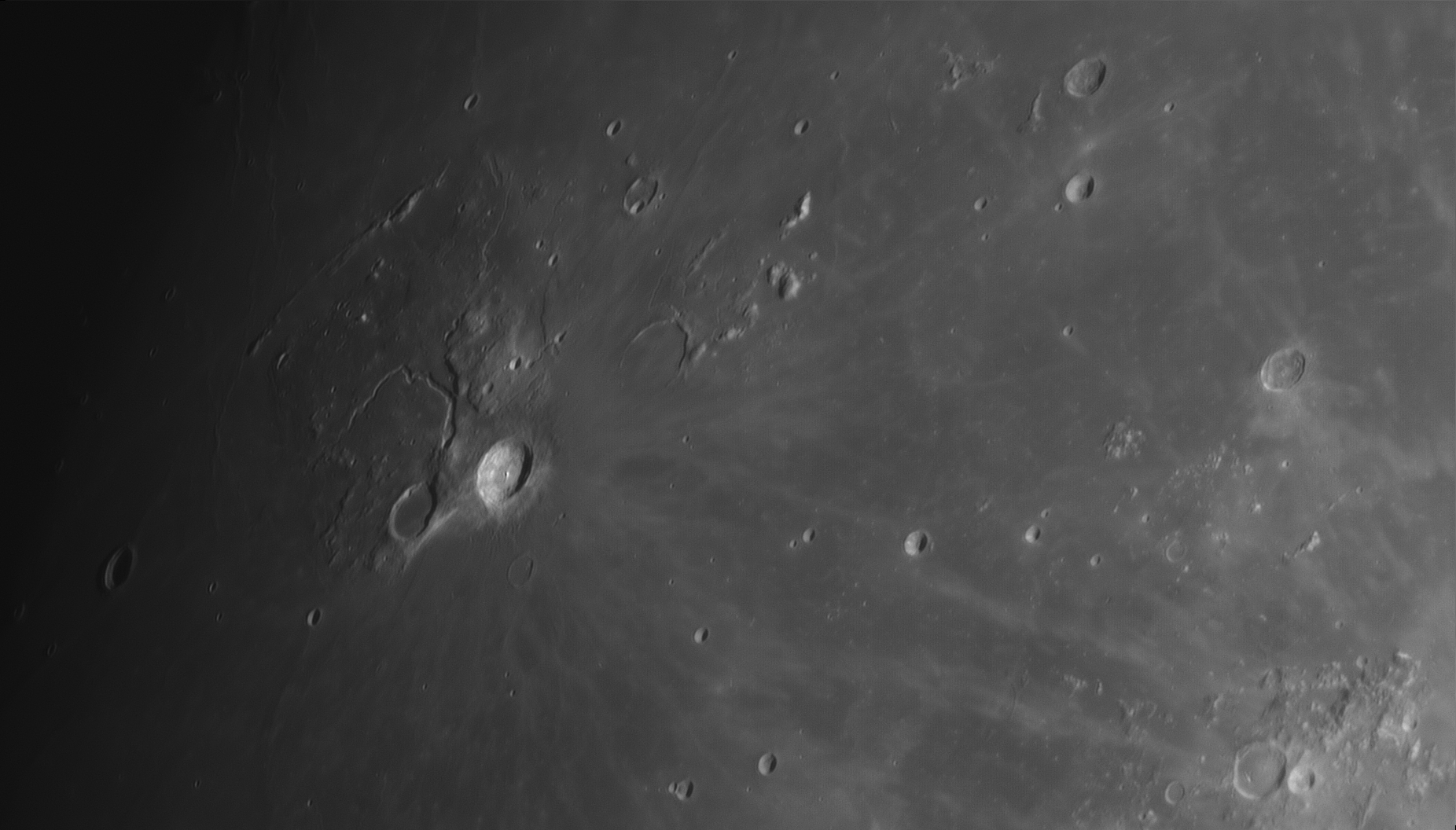 Moon_C8HD_Aristarchus_colong063_[P10_212002_2021_04_24_R_Gain=200(off)_3_lapl6_ap15486]_P2a-w235_g.jpg