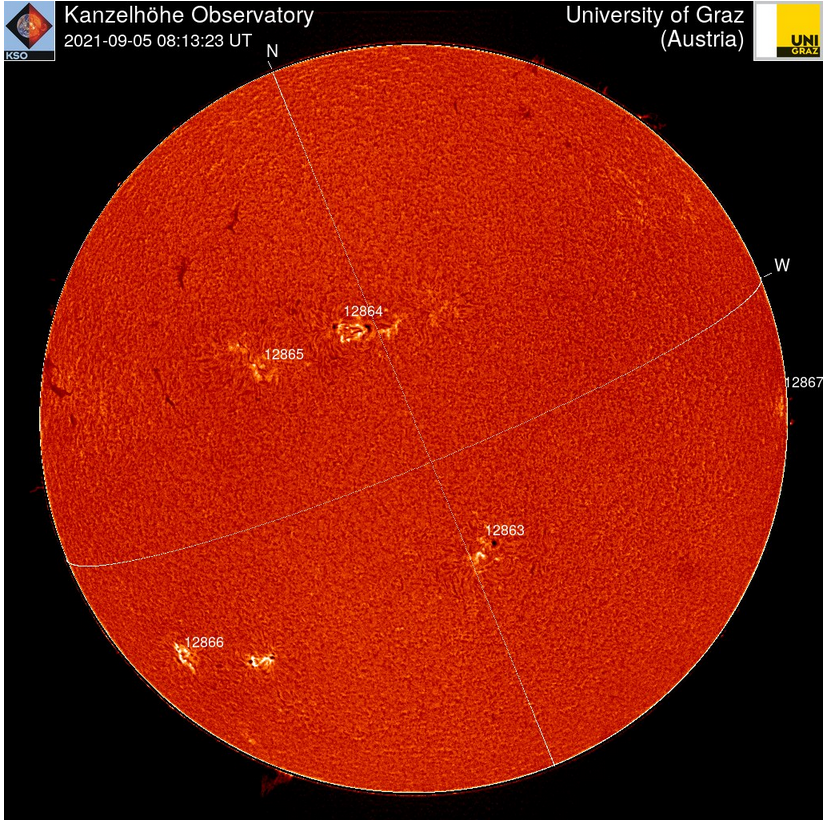 Chromosféra 5.září 2021, 8h13m UT, Kanzelhöhe Observatory.png