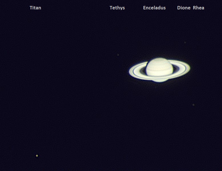 Saturn 10.9.2021 5 měsíců.jpg