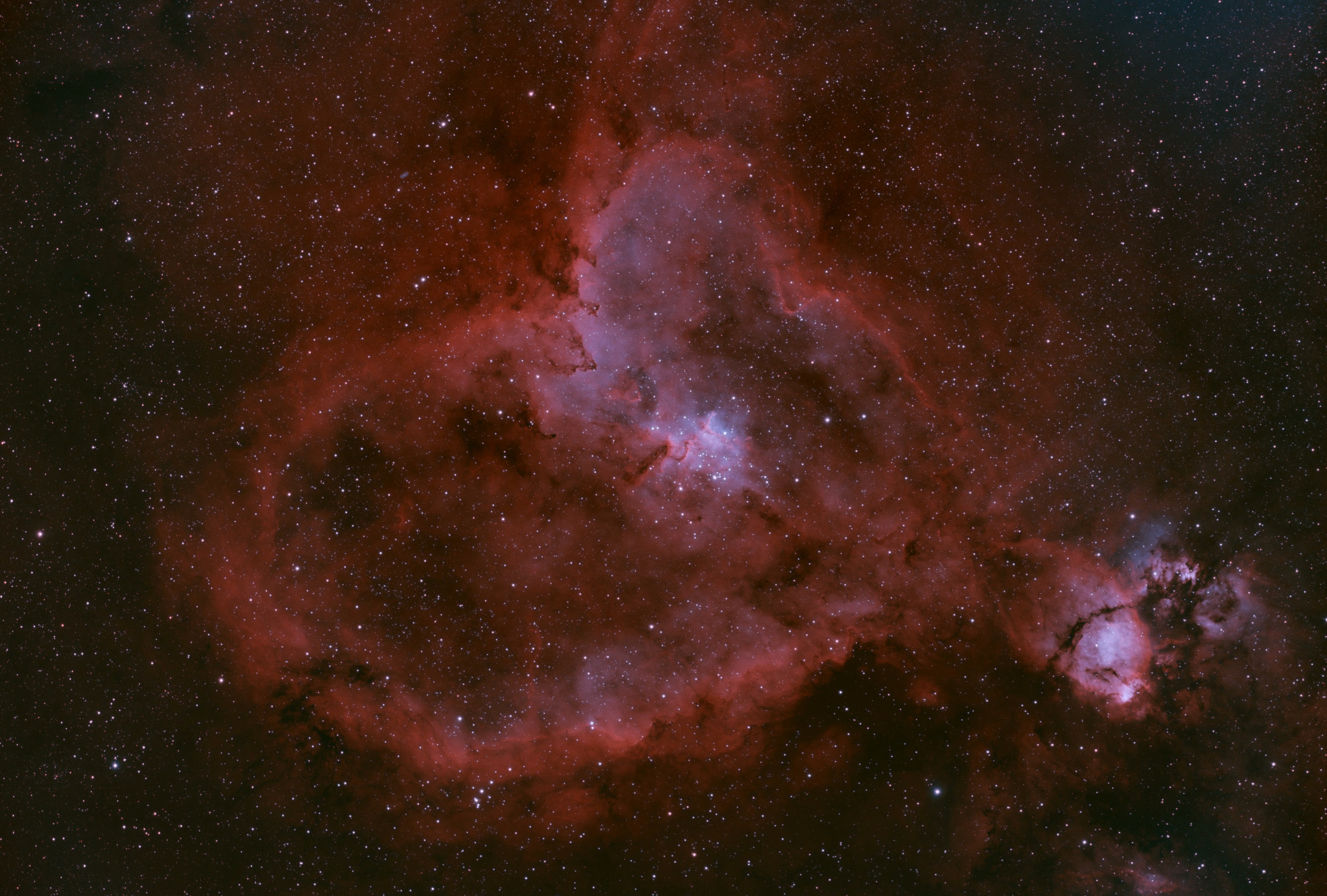 IC 1805_Bicolor_1_DBE_small_1.jpg