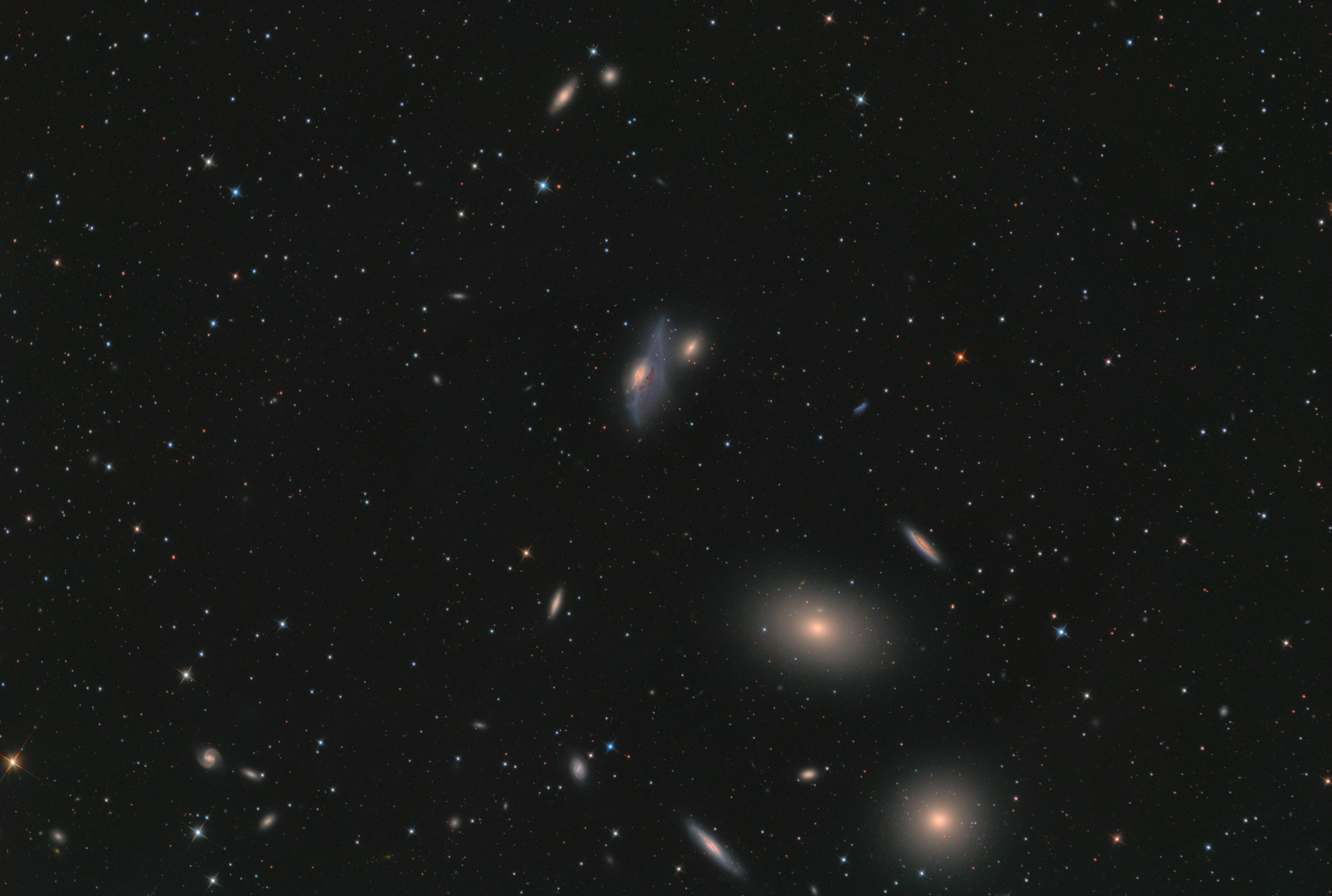 Markarian´s chain_LRGB_final3_sm.jpg