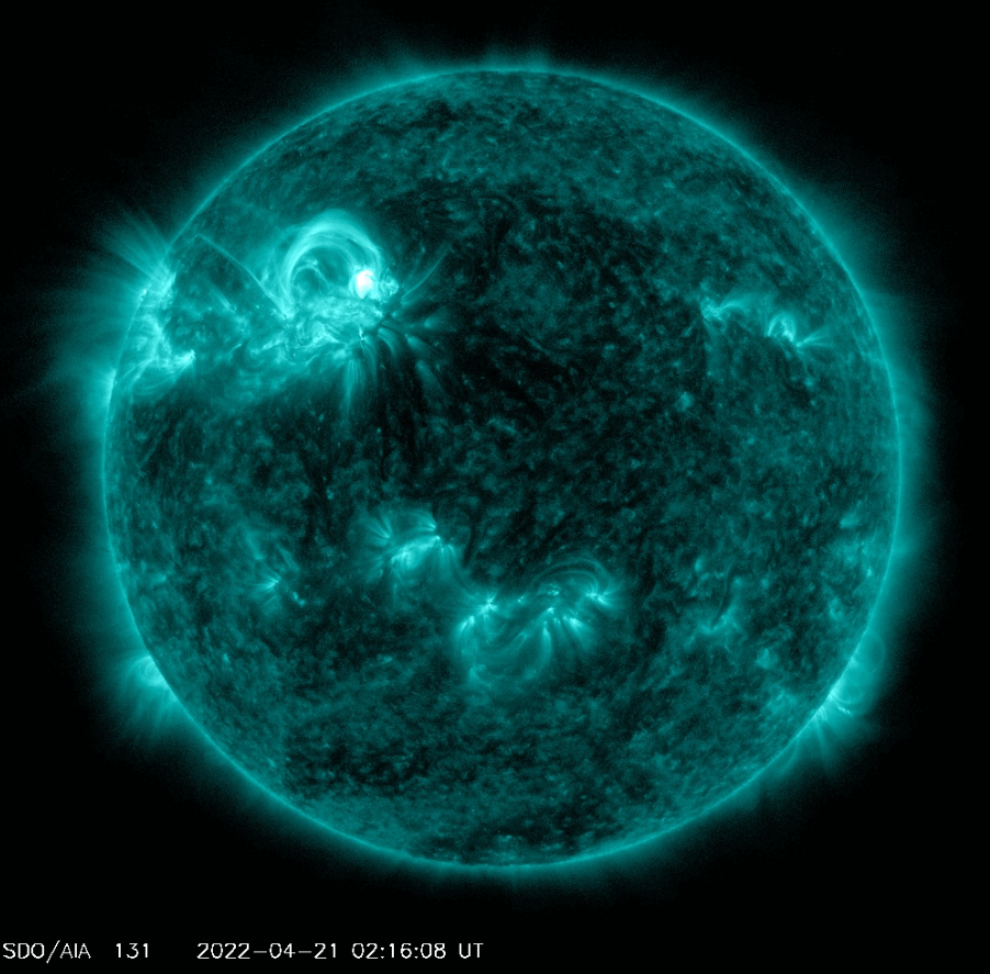 Flare  M9.6 , 21.4.2022, 02h 16m UT, SDO_AIA 13.1nm.png