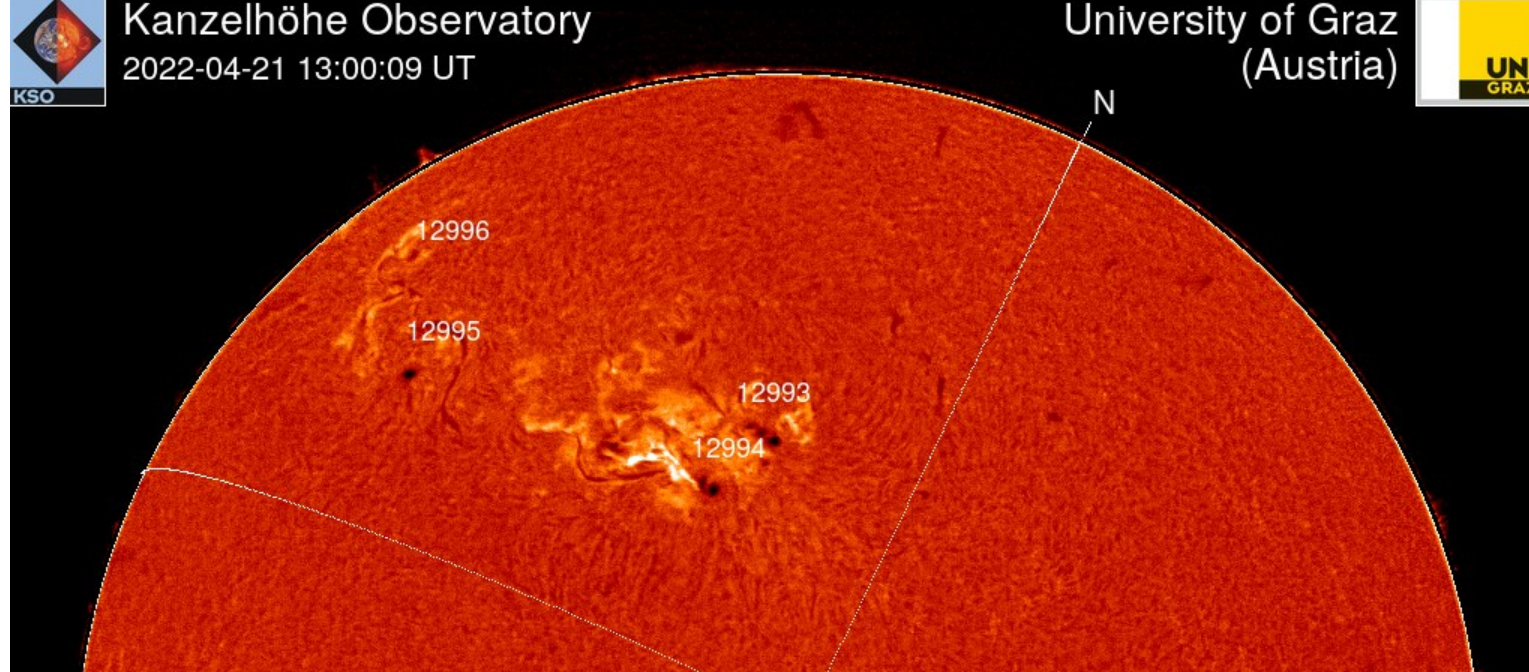 Flare  C5.47 v AR2994 , 21.4.2022, 13h 00m UT, Kanzelhöhe.png