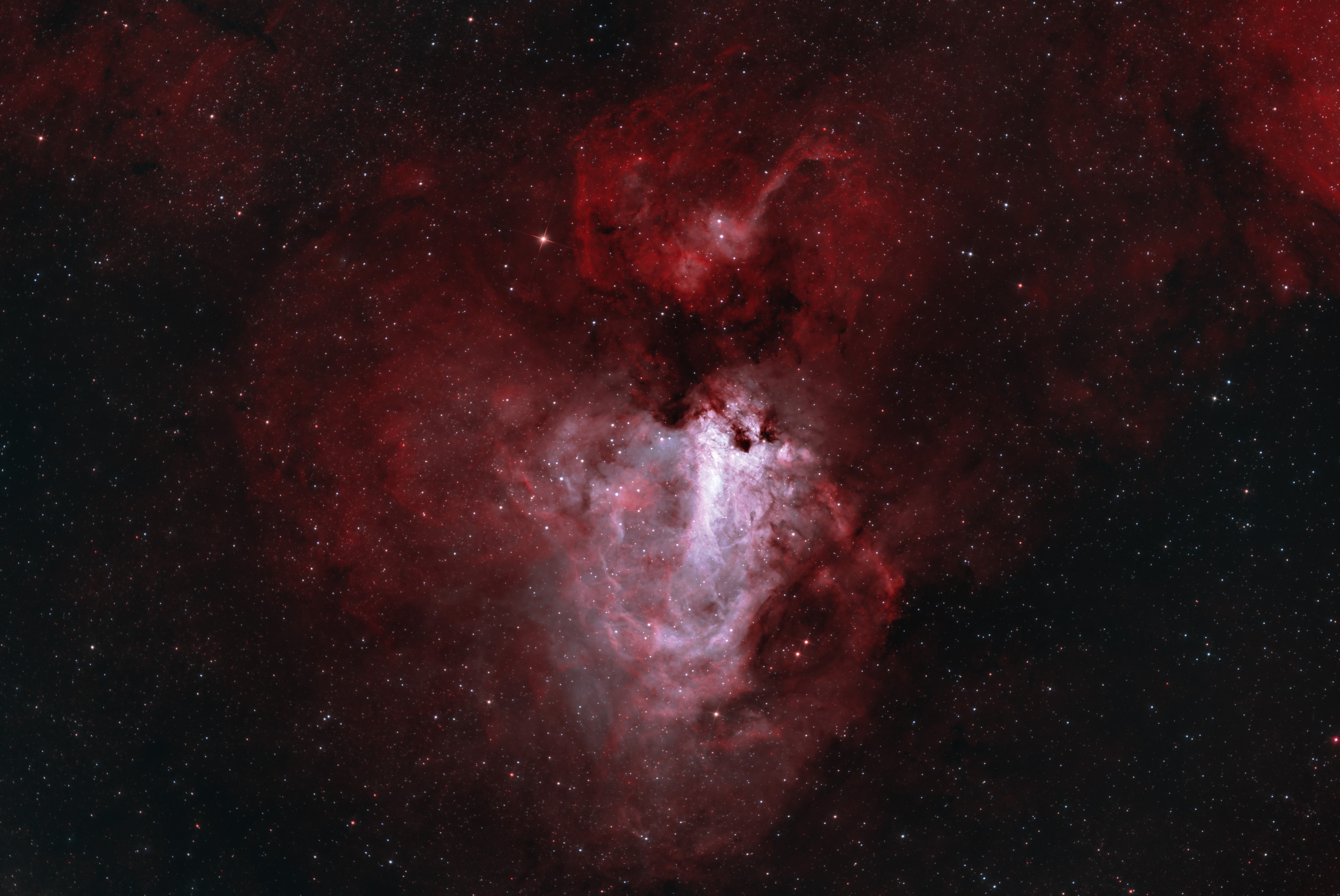M17_Omega nebula_bicolor_sm.jpg