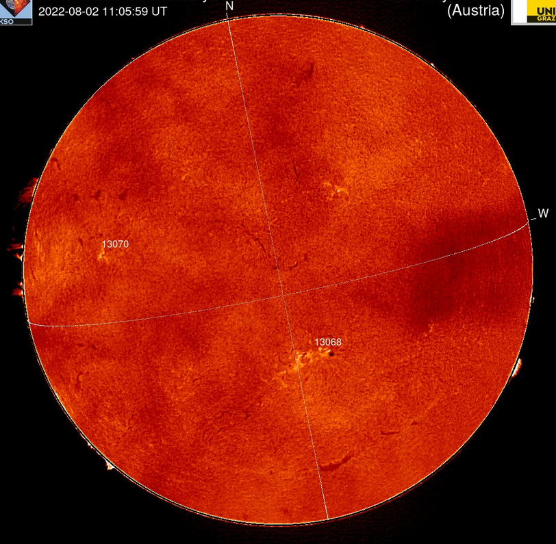 Chromosféra 2. 08. 2022, 11h 05m UT, Kanzelhöhe.png