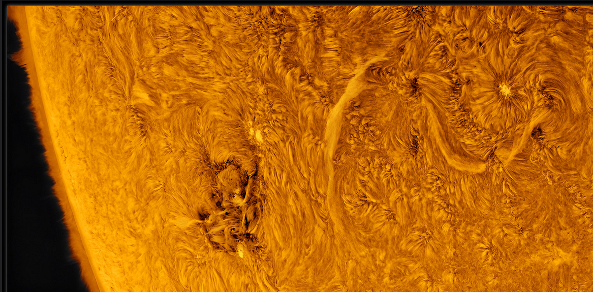 Chromosféra 27.8.2022, C9.25inch, Triband ERF Baader, TZ3x, SolarSpectrum 0.3Ä, ASI174MM.png