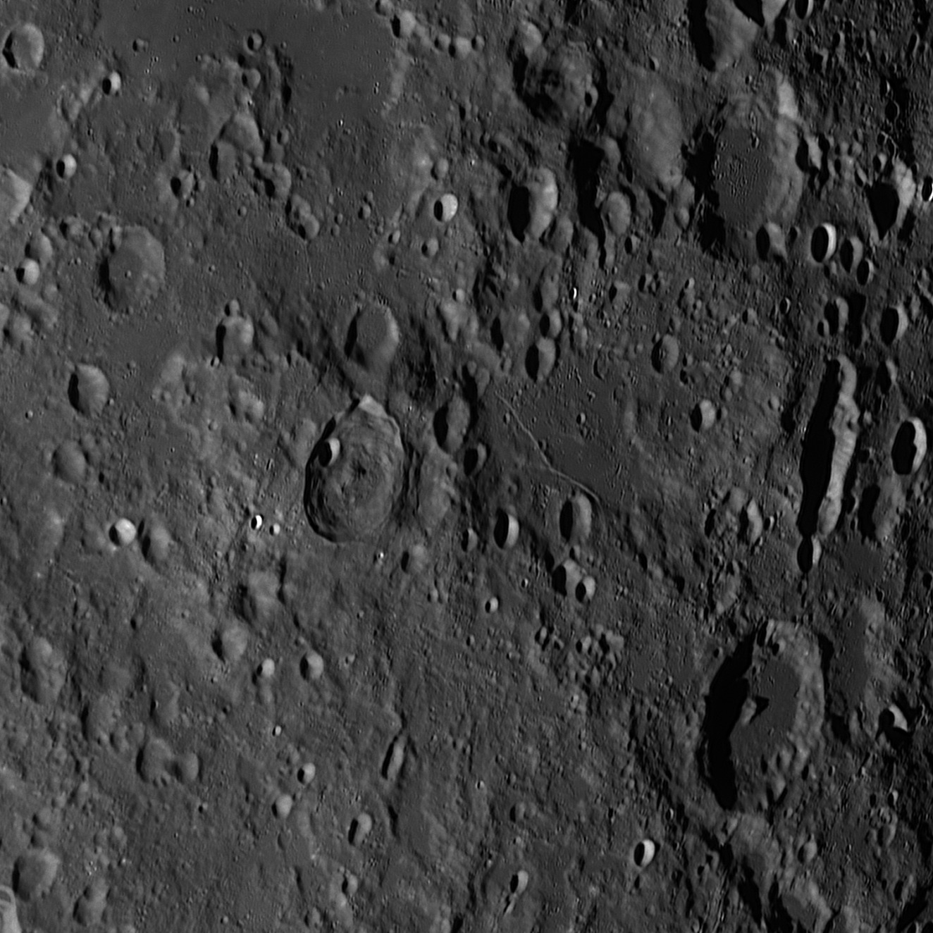 2022-10-12T23_00_31-Moon-Neander-88pr.jpg