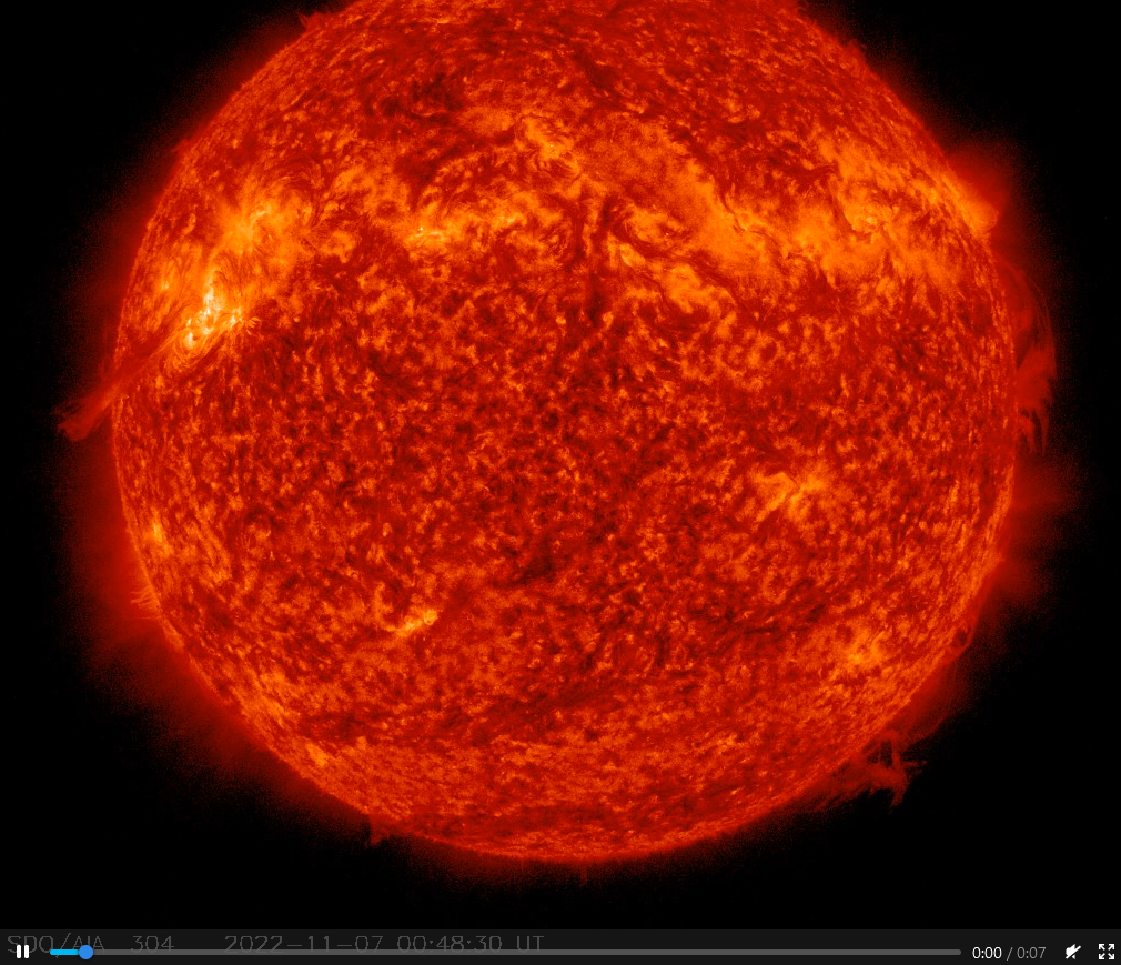 Chromosféra 07.11.2022, 00h 48m UT, SDO_AIA, 304Ä , eruptivní protuberance.png