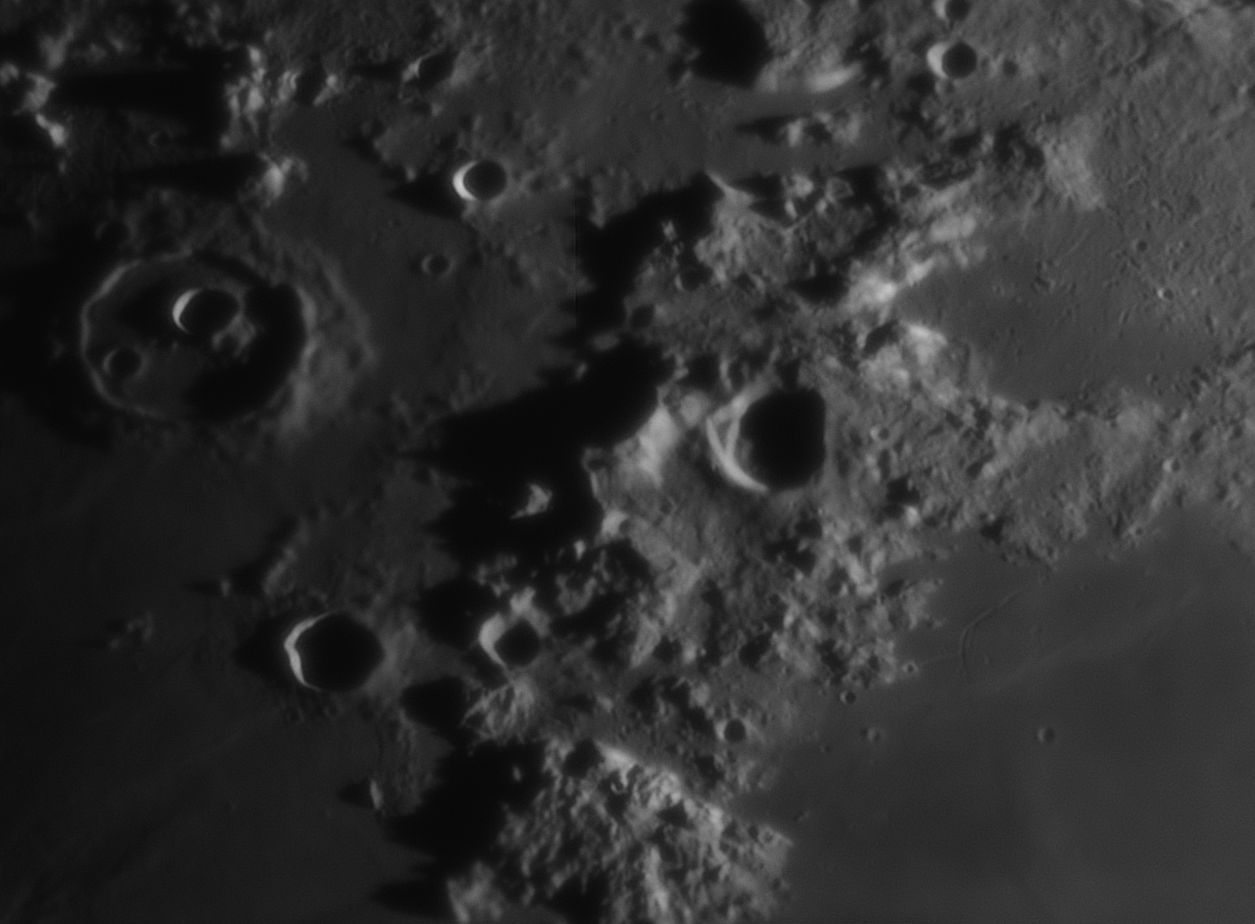 Cassini Montes Caucasus 2022-12-30-1652.jpg