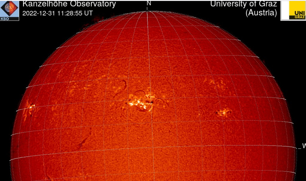 Chromosféra 31.12.2022, 11h 28m UT, Kanzelhöhe.png