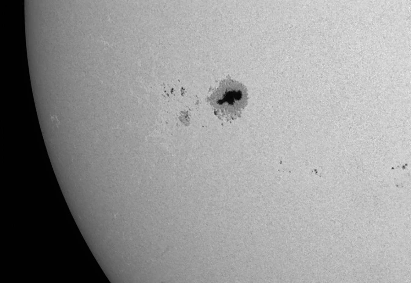 Slunce-20230116-skvrna3190-barlow2x.jpg