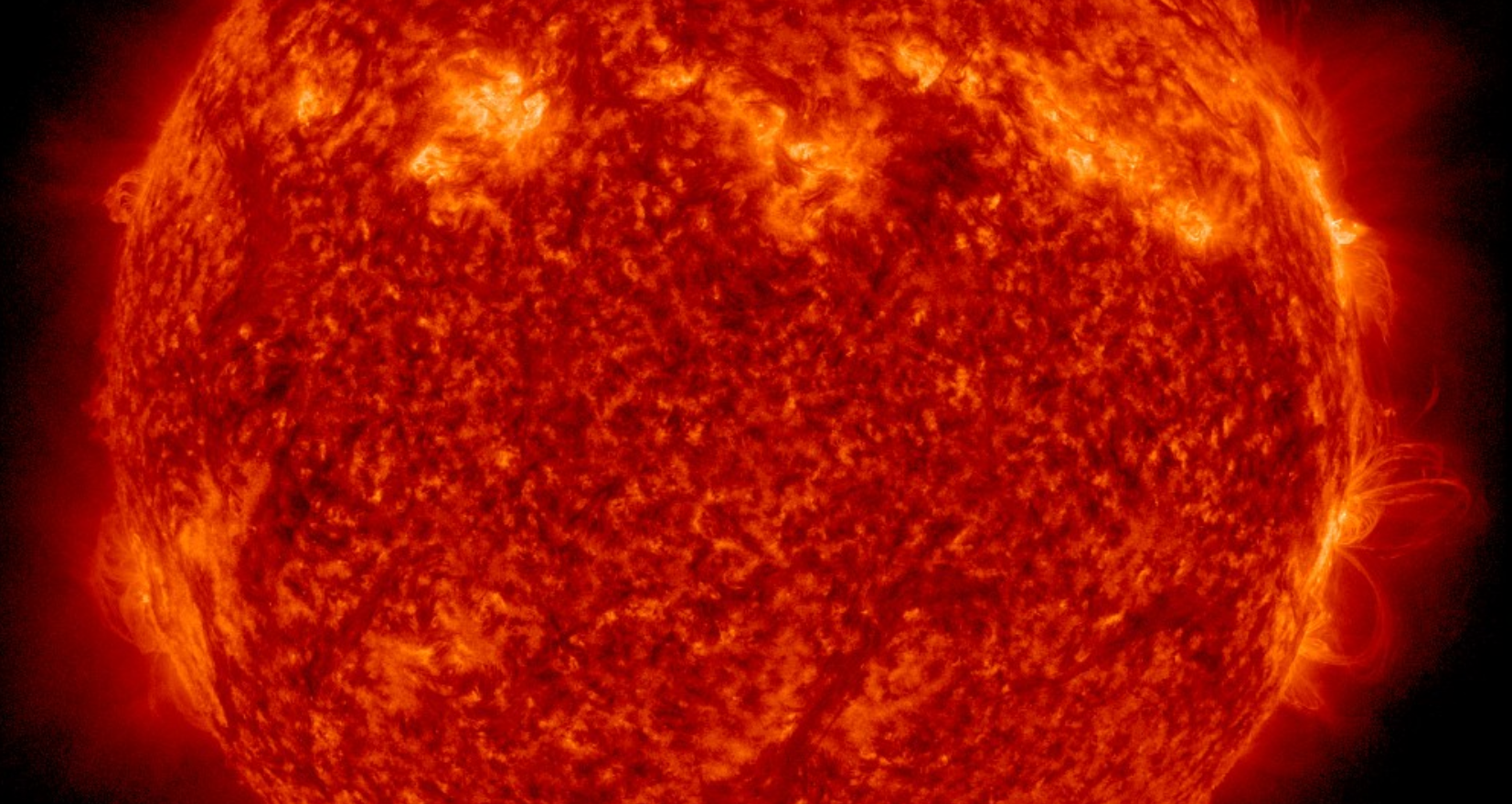 Chromosféra 25. 1. 2023, 23h 19m UT, NASA SDO_AIA, 304Ä.png