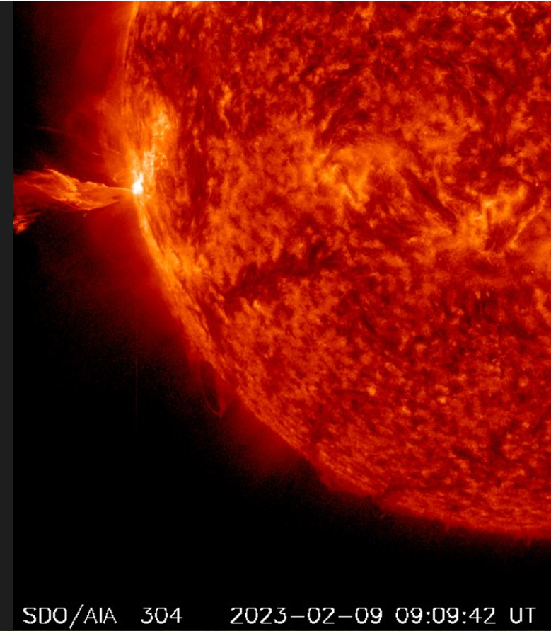 Eruptivní protuberance  M2.85, 09. 02. 2023, 09h 09m UT, NASA SDO_AIA 304Ä.png