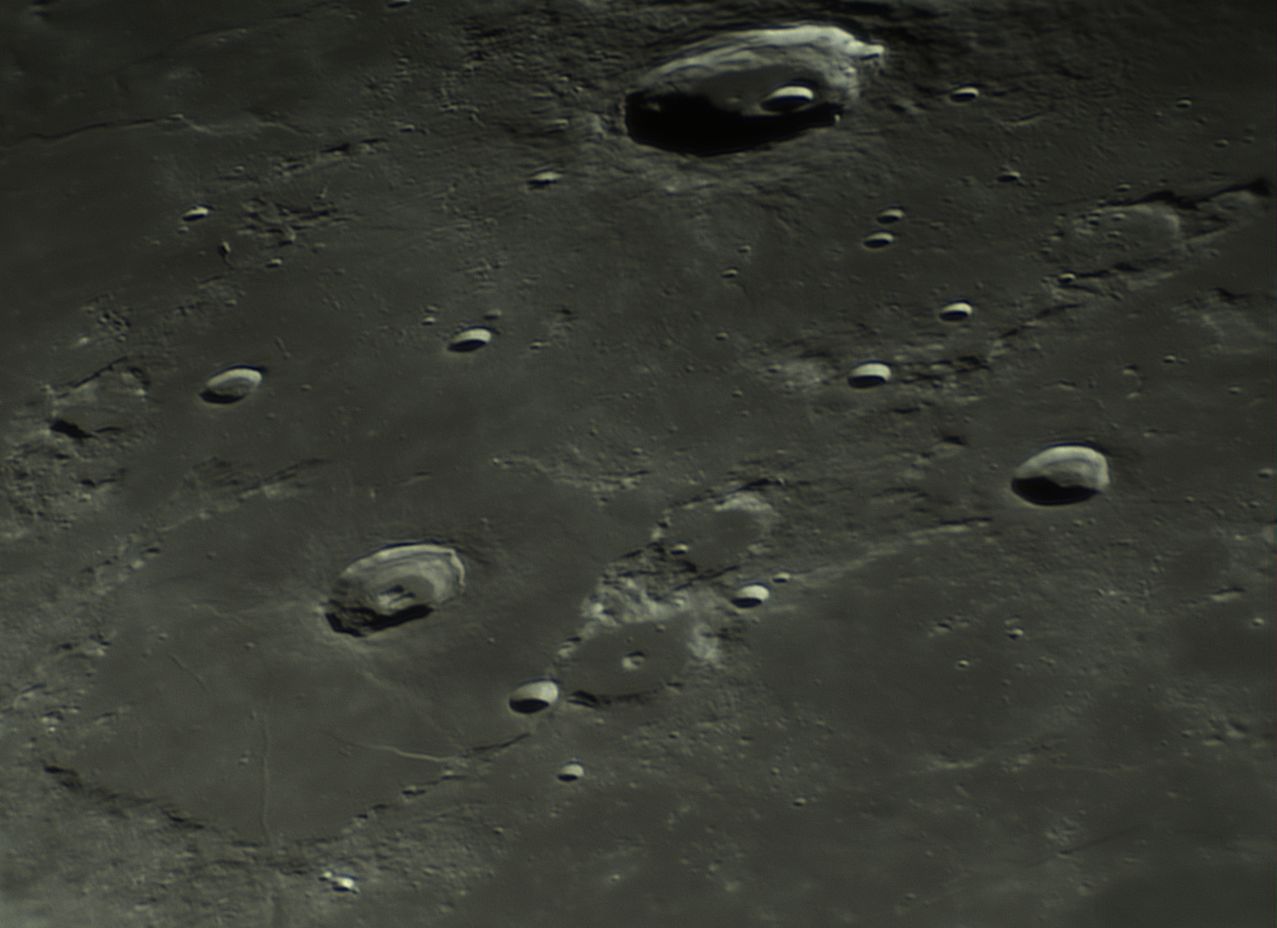 2023-02-09-0003_Moon_Hercules, Burg, Grove.jpg