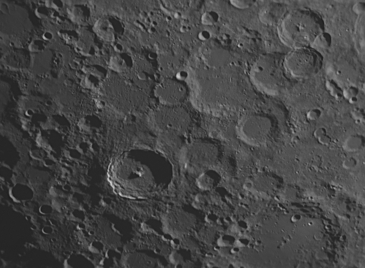 2023-03-01-1527_7-R-L-Moon_lapl4_ap1287 5.jpg