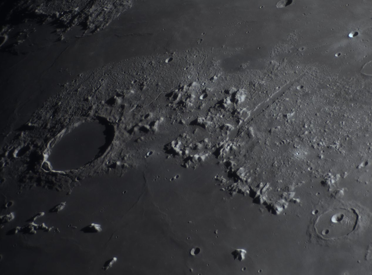 2023-03-01-1637_0-R-L-Moon_lapl4_ap1435 2.jpg