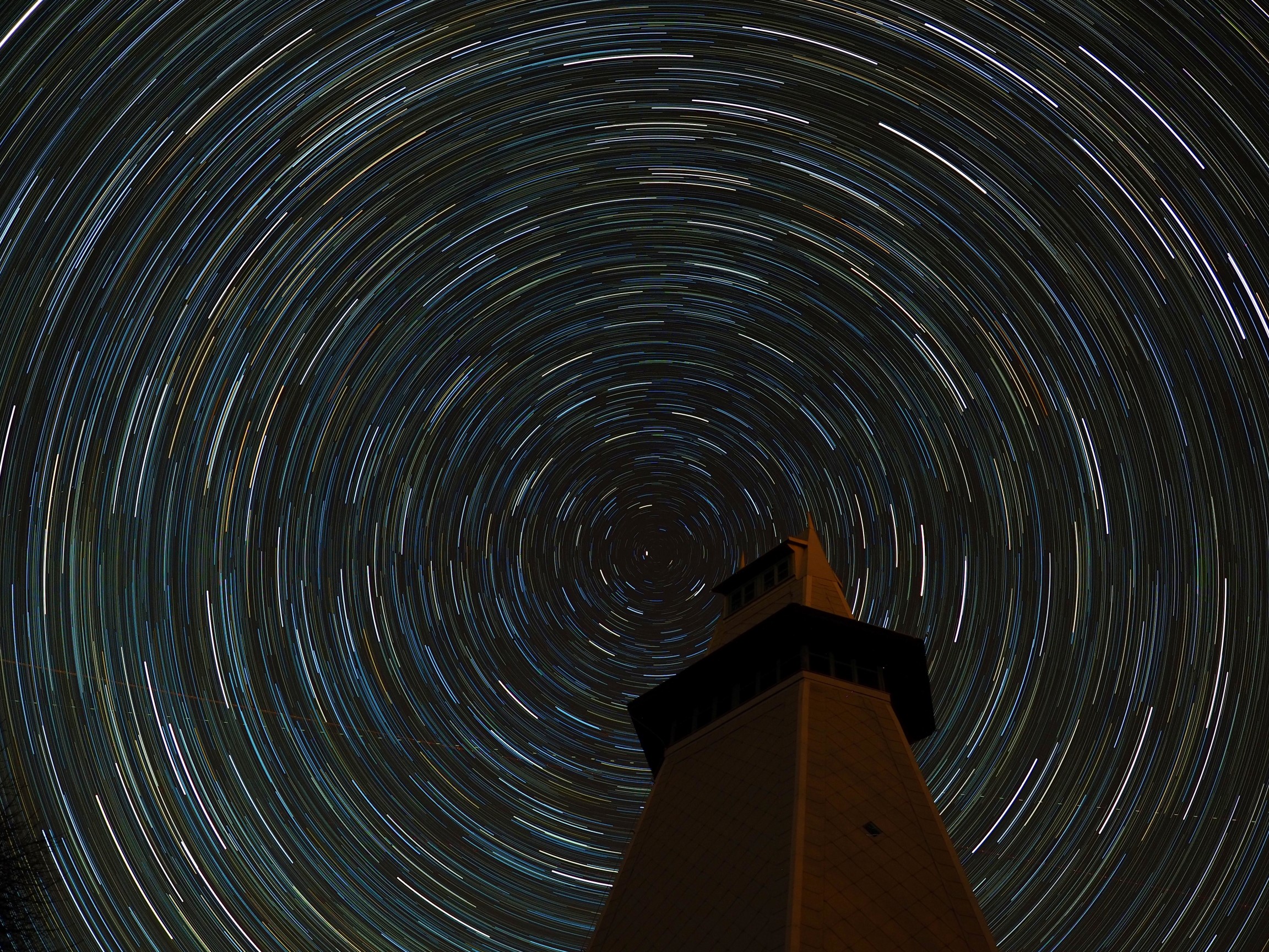 Startrails_Rozálka_Žamberk.jpg