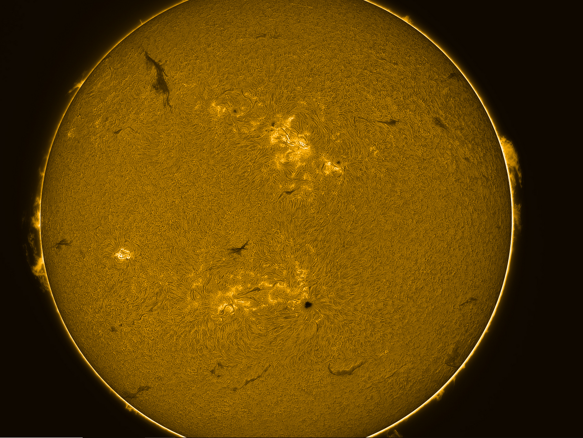 Chromosféra 24.5.2023,14h10m UT , double stack , SM40mm Takahashi FS_60, stef41, Francie.png