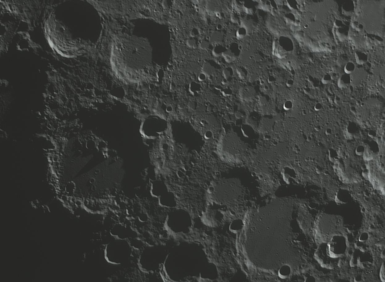 2023-05-27-1628_0-R-IR-Moon_lapl4_ap1208 2.jpg