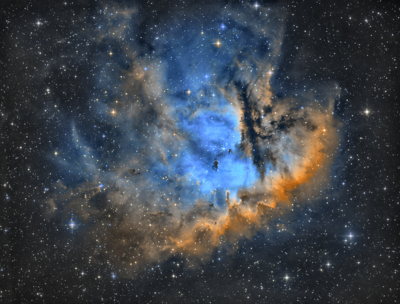 NGC281 starsi verze - astro-forum.jpg