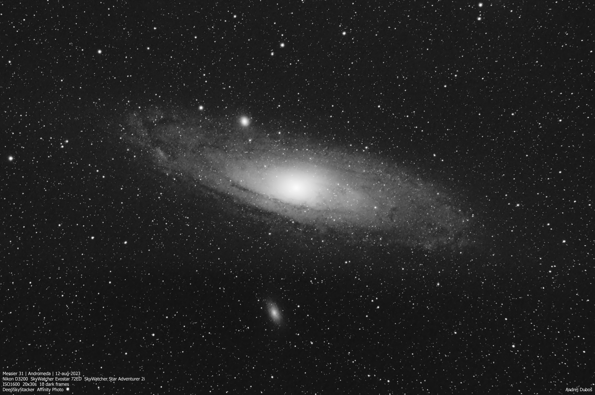 M31 FINAL BW 12sug2023.jpg
