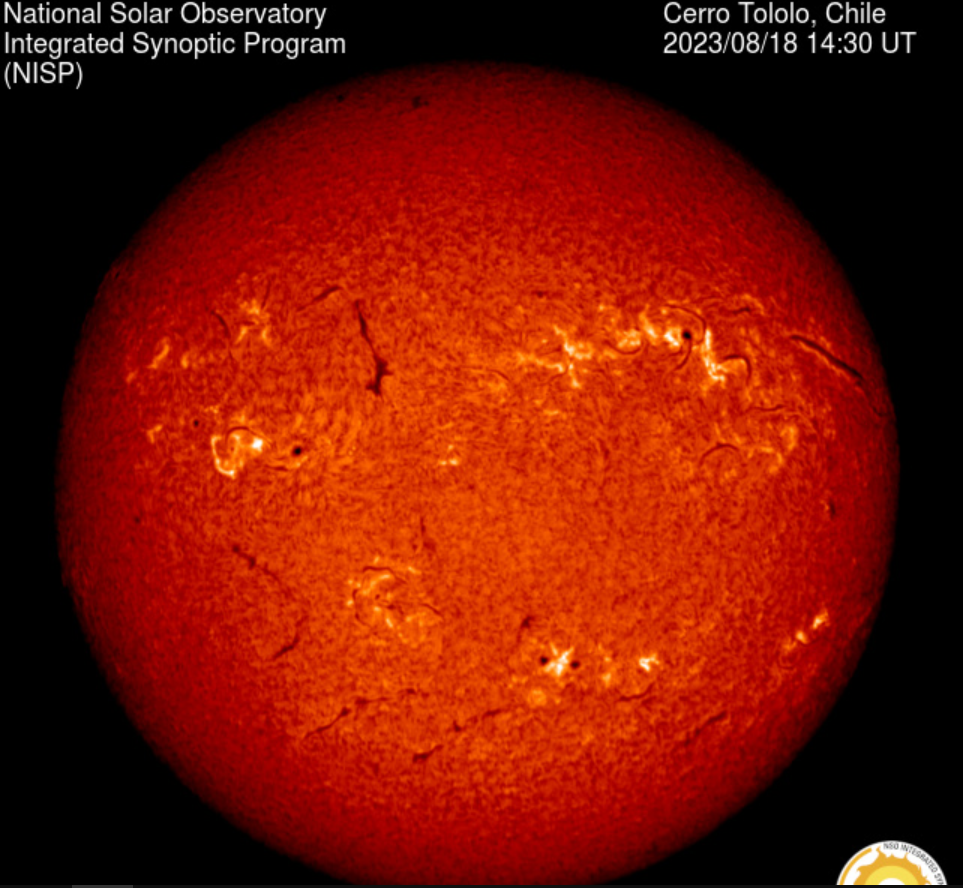 Chromosféra 18.08.2023, 14h 30m UT, Cerro Tololo, GONG.png