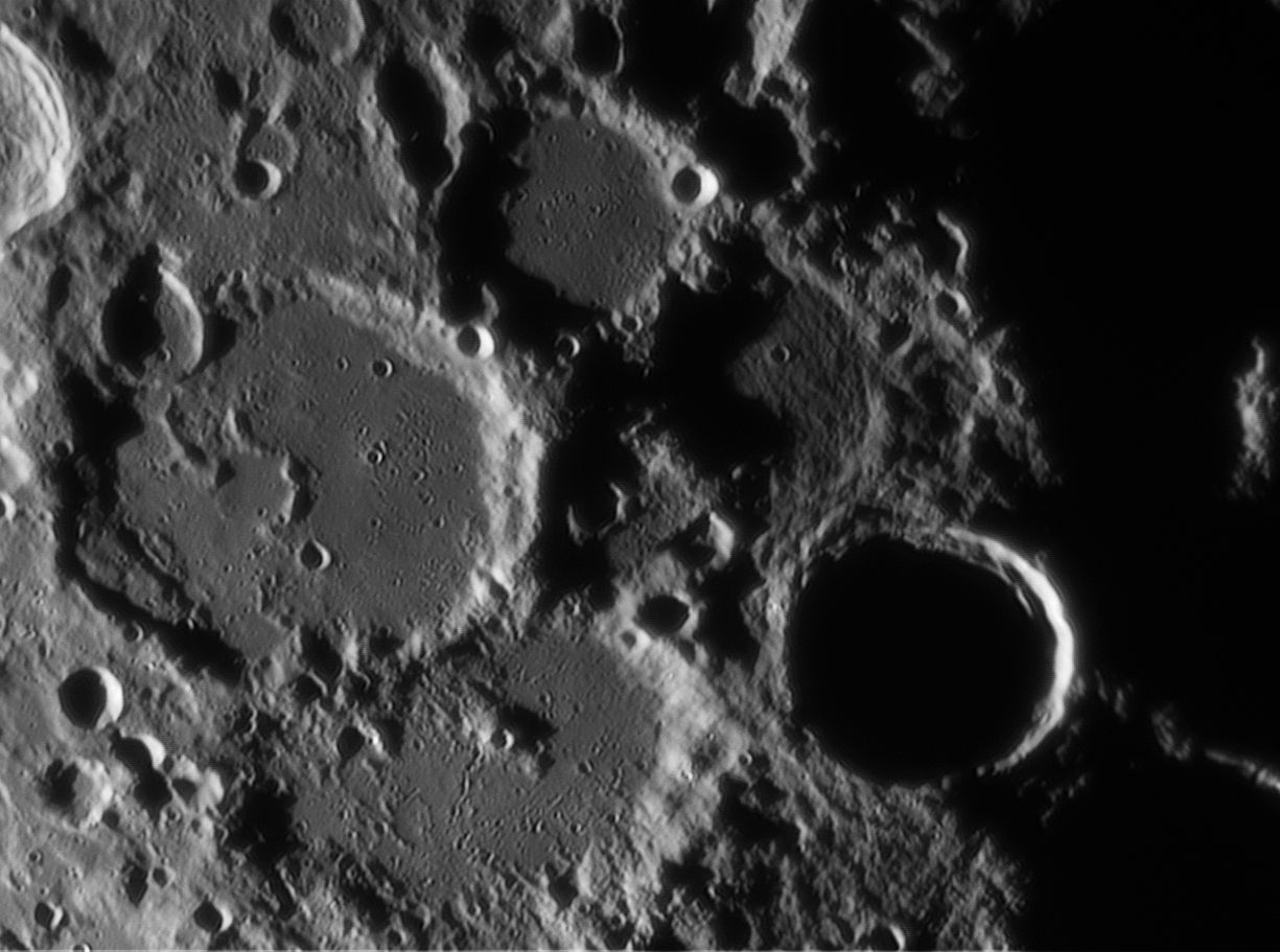 2023-09-07-0025_3-R-L-Moon Werner Regiomontaus Purbach La Caille Blanchinus.jpg