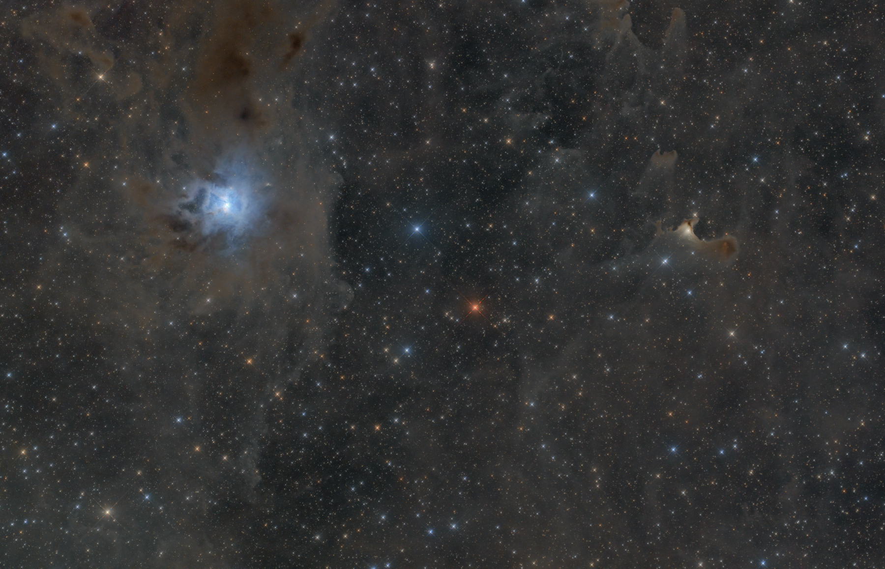 NGC7023 and VDB141 astrofotky.jpg