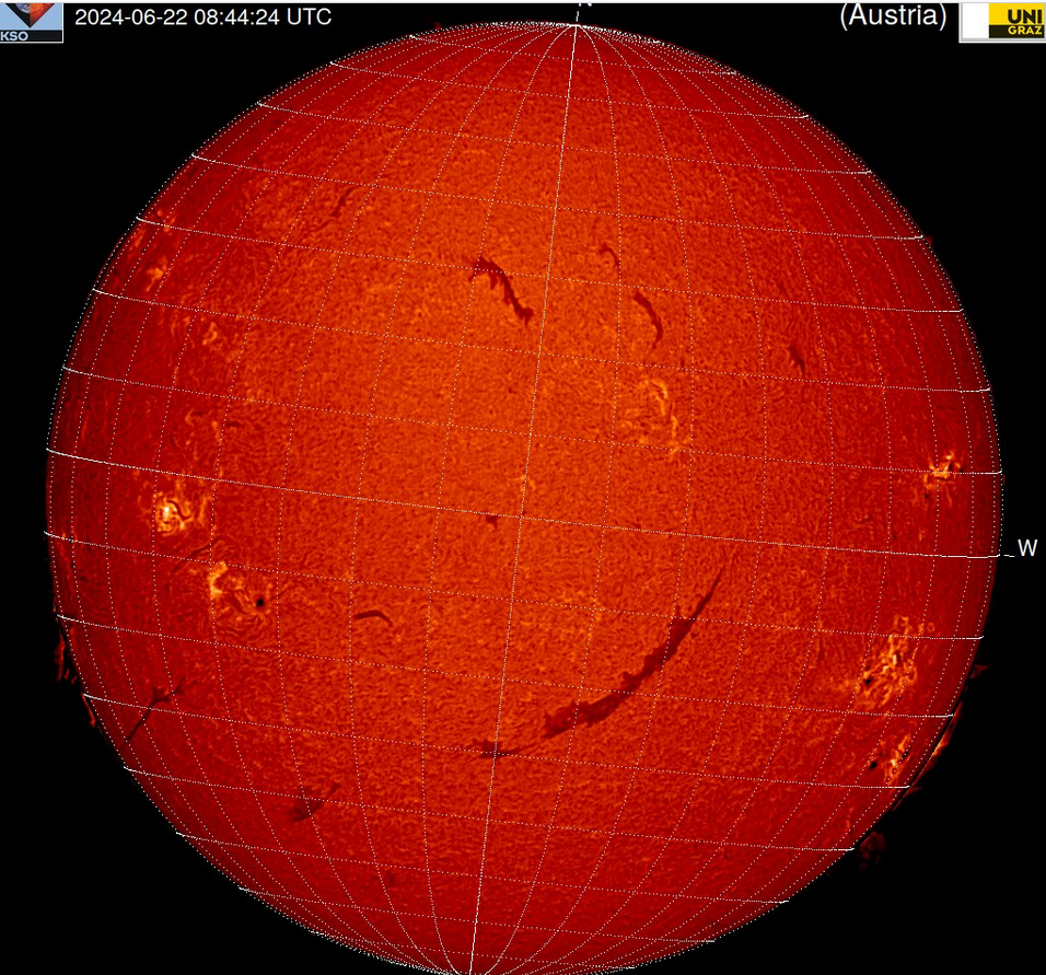 Chromosféra 22.06.2024, 08h 44m UT, Kanzelhöhe.png