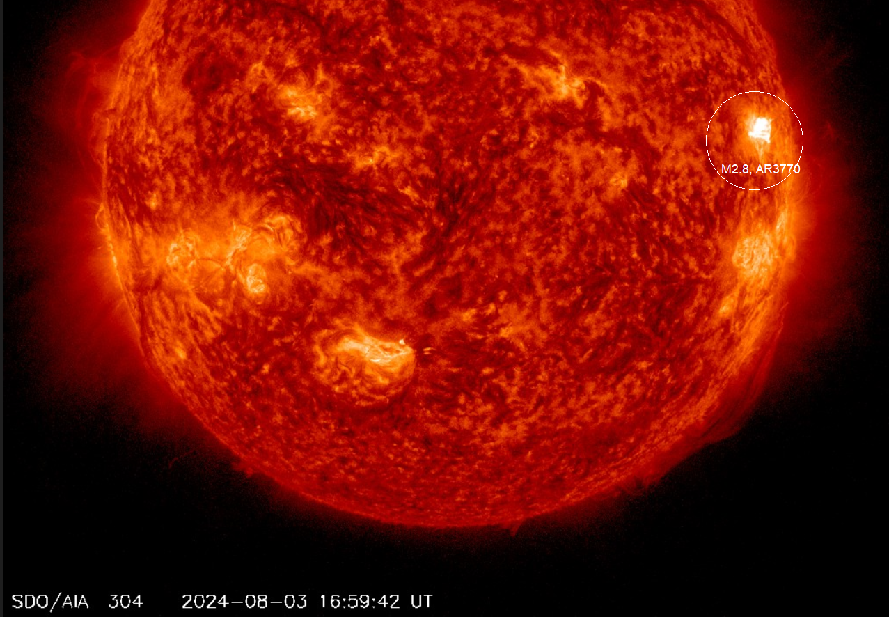 Erupce M2.89, v AR3774, 3.8.2024, 16h 59m UT, SDO_AIA 304Ä.png