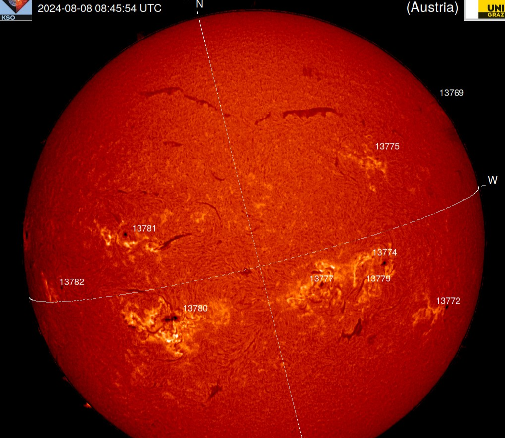 Chromosféra 8.8.2024, 08h 45m UT, Kanzelhöhe.png