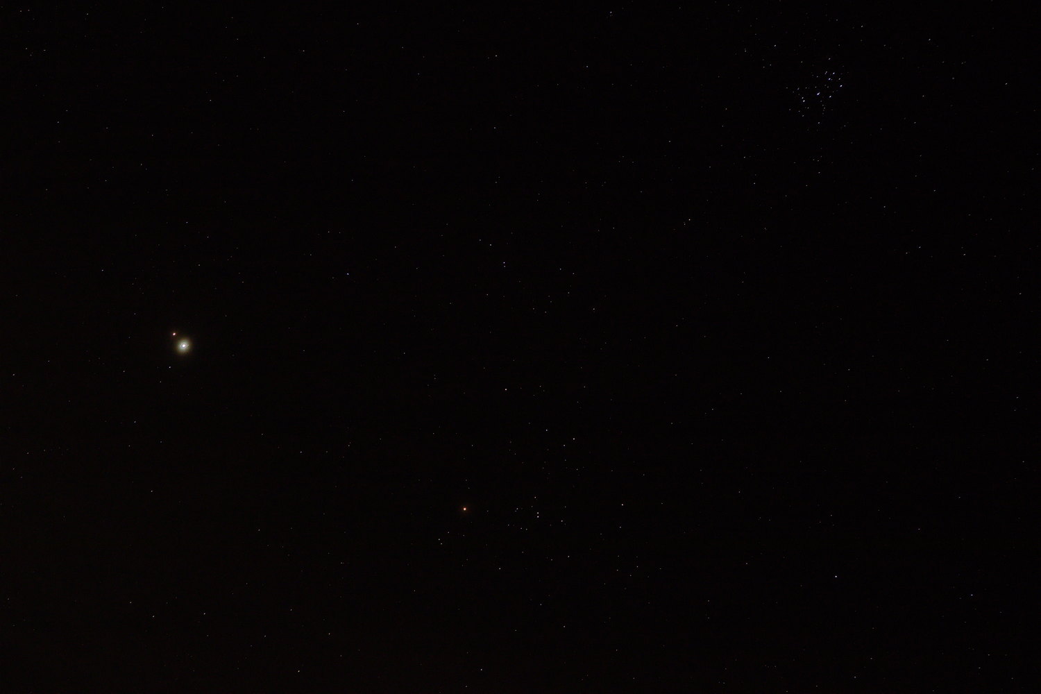 Mars Jupiter Býk 15.8.24 zm.jpg